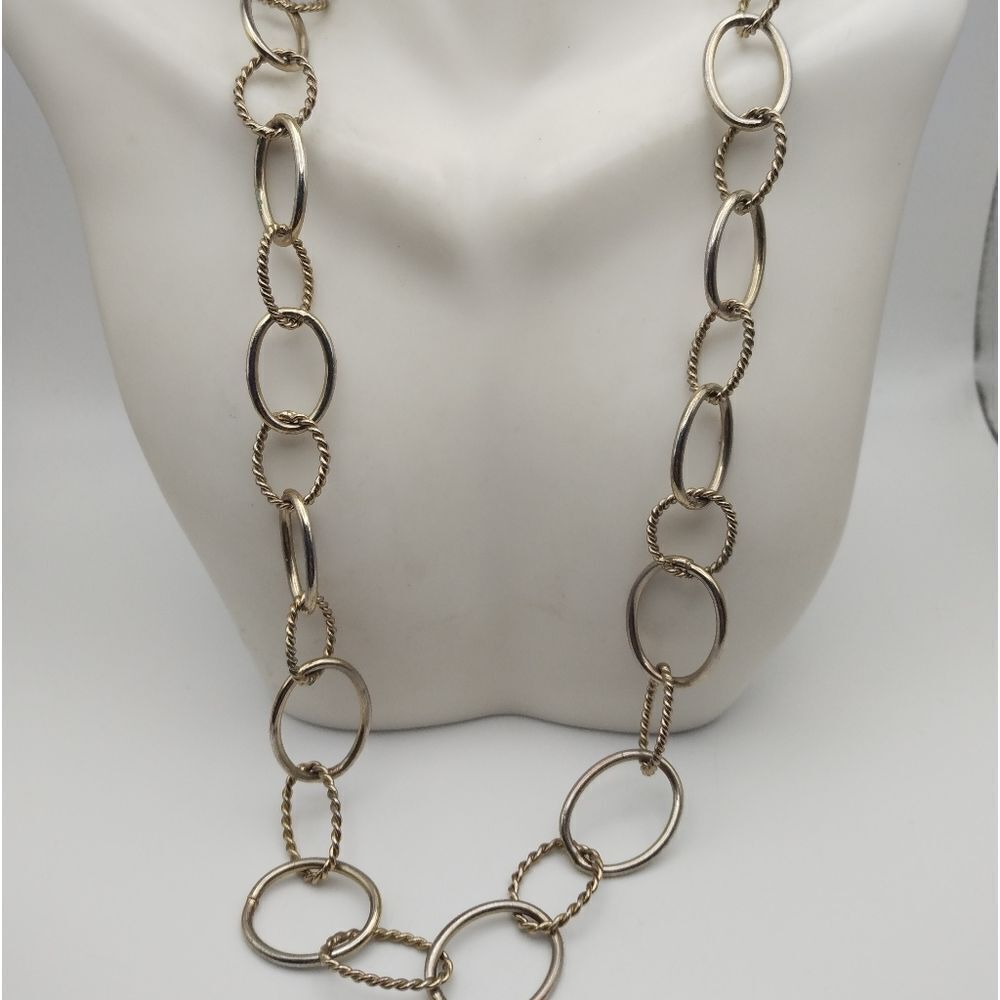 Circle link high fashion necklace w toggle clasp‎ closure